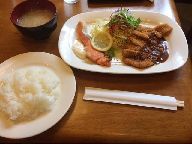 洋食屋 たぁげっと - サブ画像1