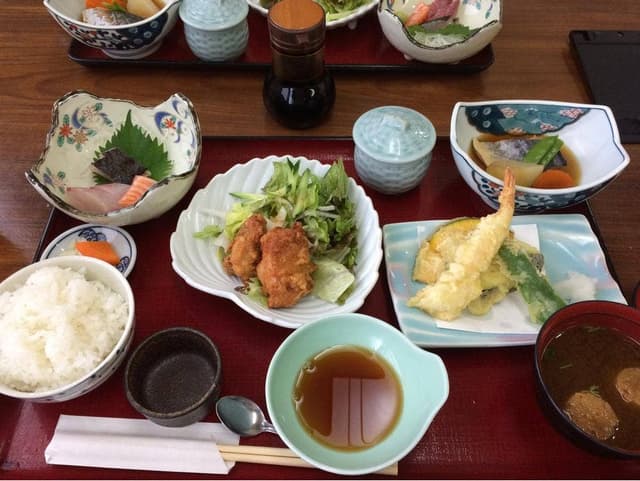 海鮮問屋 一休総本店 - サブ画像1