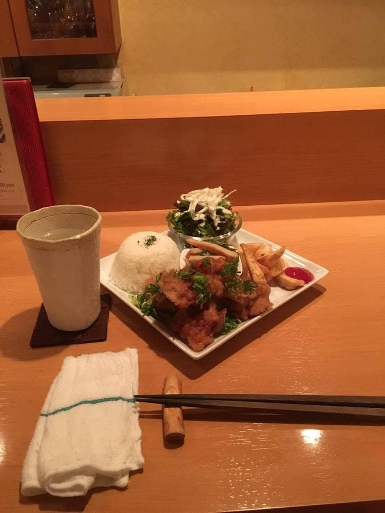 DINING BAR 楽都