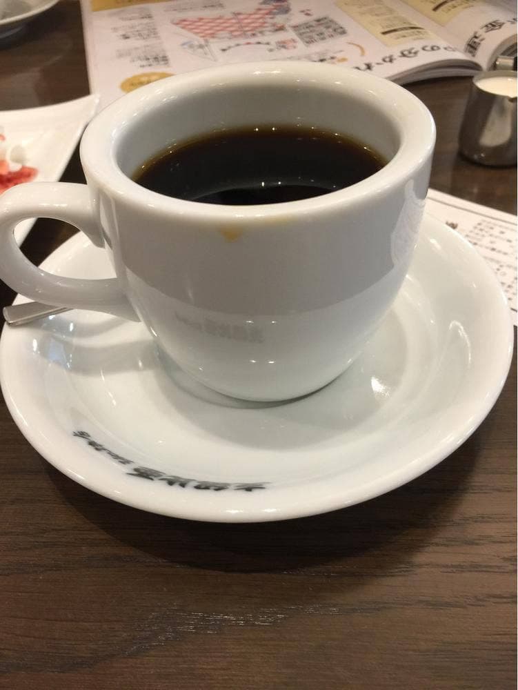 支留比亜珈琲店 四日市日永店