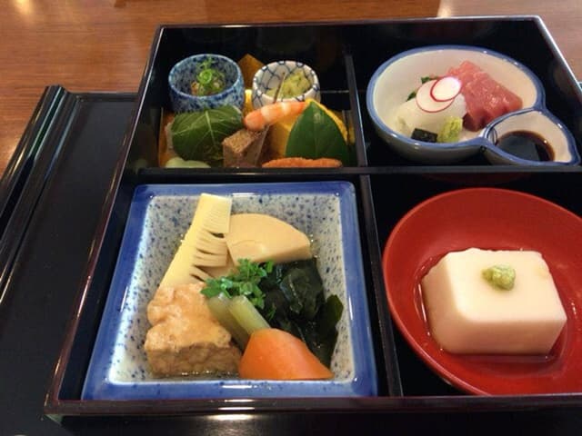 京都 吉兆 松花堂店 - サブ画像3