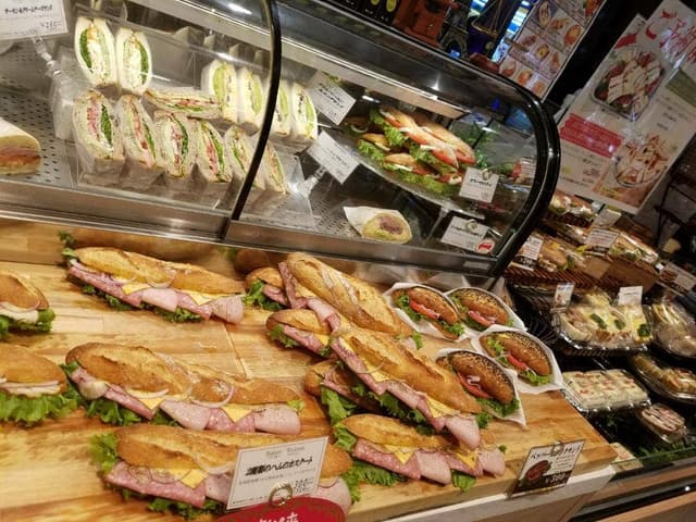 ベーカーバイツェン 下曽根店 - サブ画像2