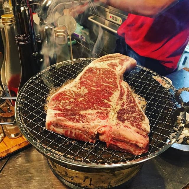 焼肉どんどん 東通り店 - サブ画像1
