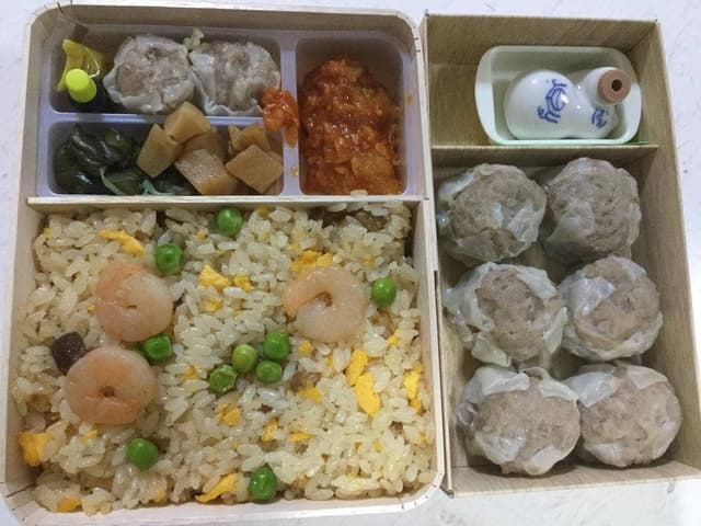 崎陽軒 エキュート立川駅店 - サブ画像1