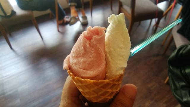 明宝ジェラート 本店 - サブ画像1