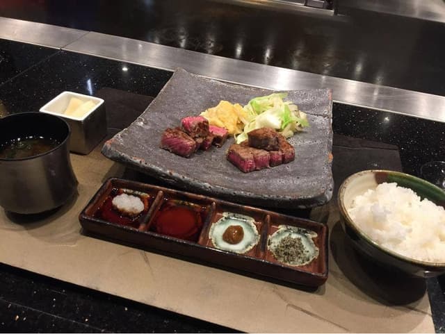 鉄板焼 凛庭 - サブ画像1