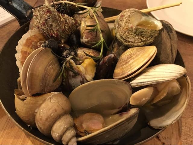 個室 肉バルvs魚バル DESIGN FOOD MARKET 新橋店 - サブ画像3