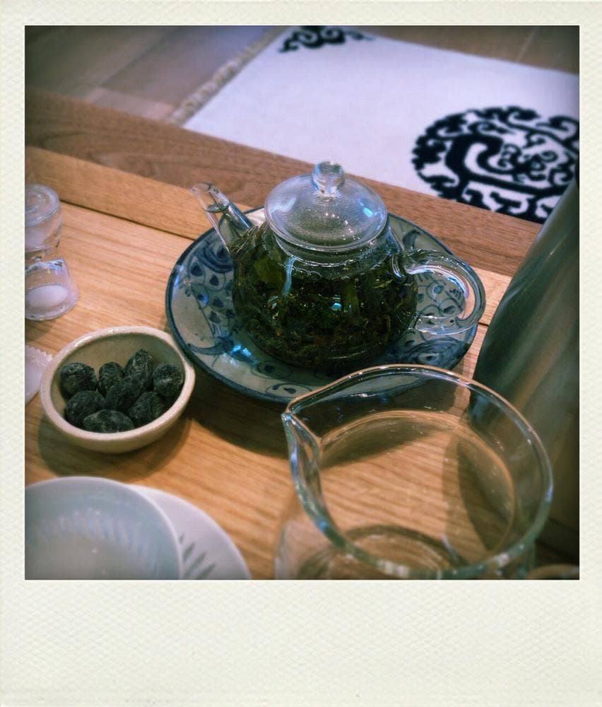 HIGH MOUNTAIN TEA CAFE @MUNI 南青山本店