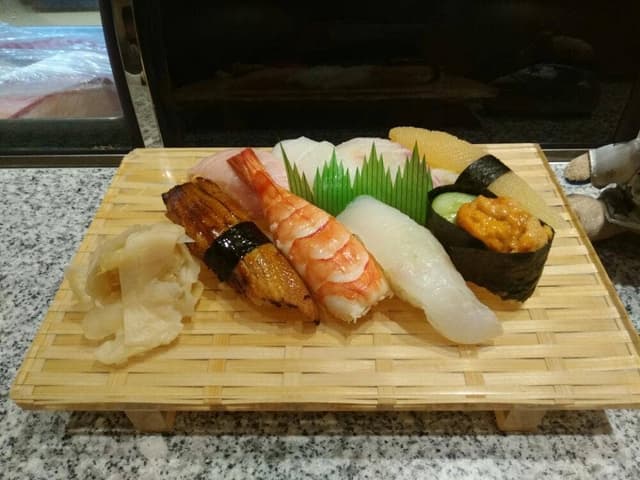 夜寿司 田町本店 - サブ画像3
