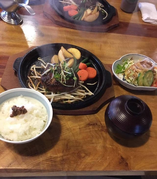炭火焼と旬菜CHEZのぶくに - サブ画像3