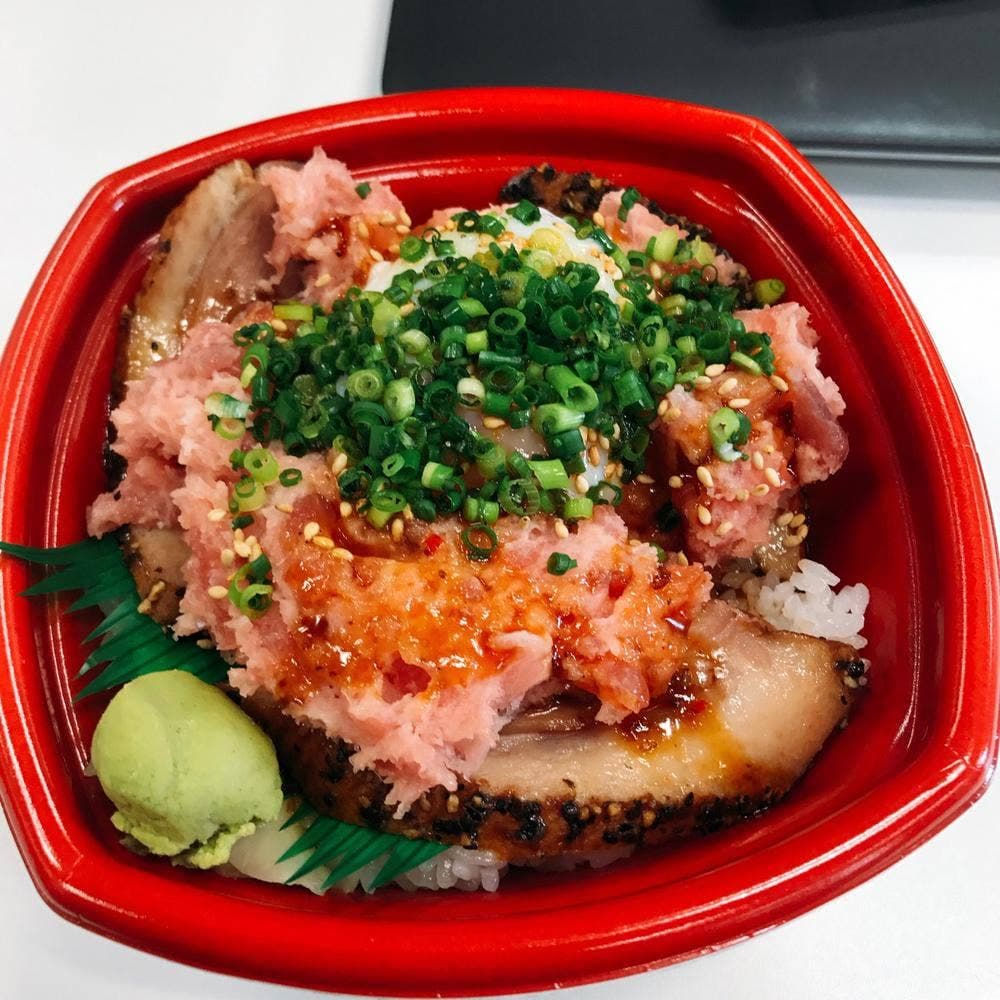 丼丸 背びれ 渋谷神泉店