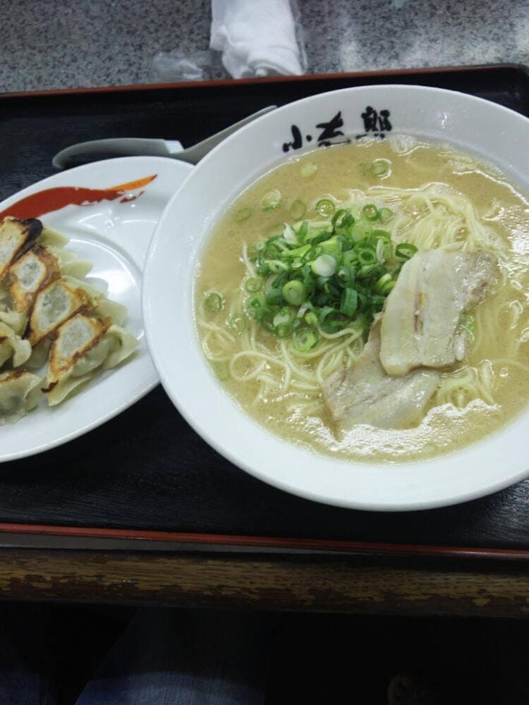 長浜ラーメン 小太郎 都城店