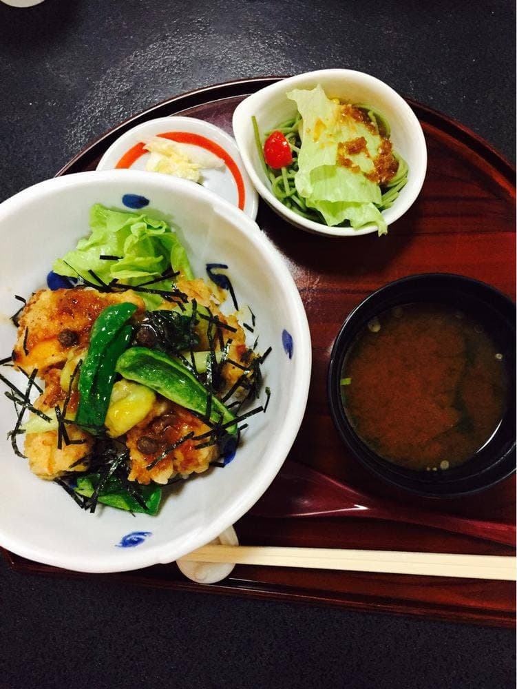 丼厨房シェ・クボタ