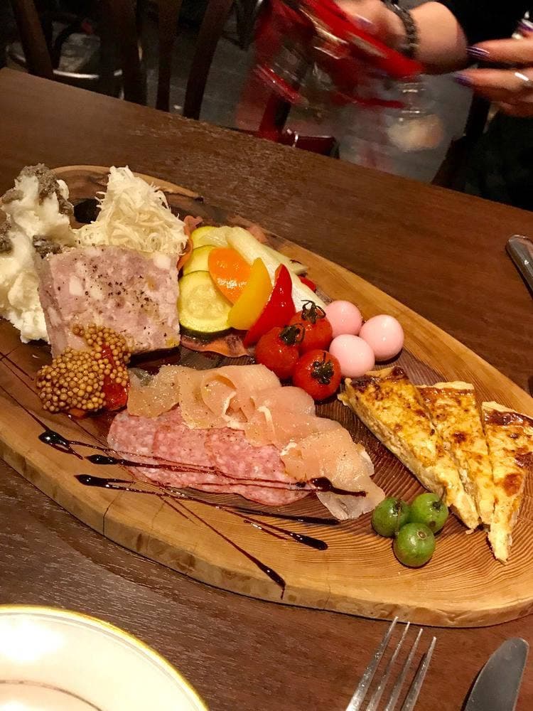 ビストロ エニシ