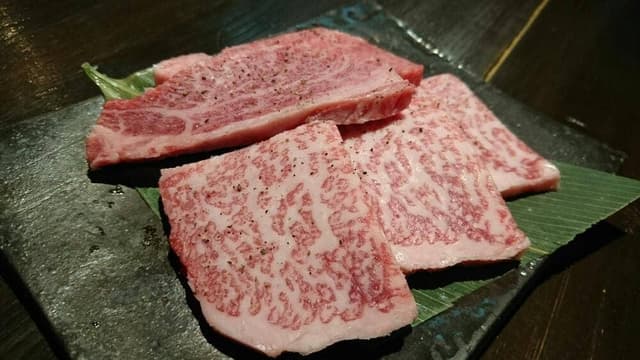 炭火焼肉ぼたん - サブ画像1