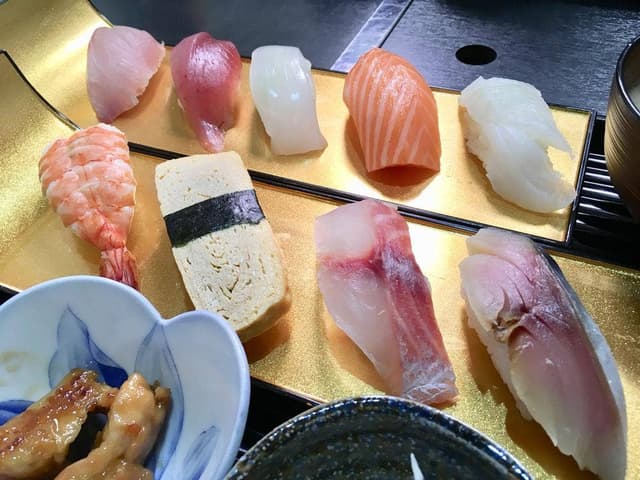 寿司・一品居酒屋 一穂 - サブ画像1