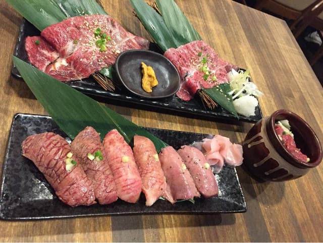 焼肉酒場 ともさんかく 柏西口店 - サブ画像2