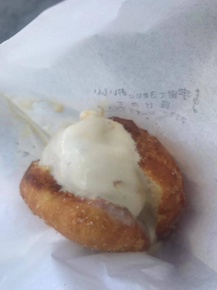 宇宙で3番目においしい揚げたてマラサダドーナツアイスのお店