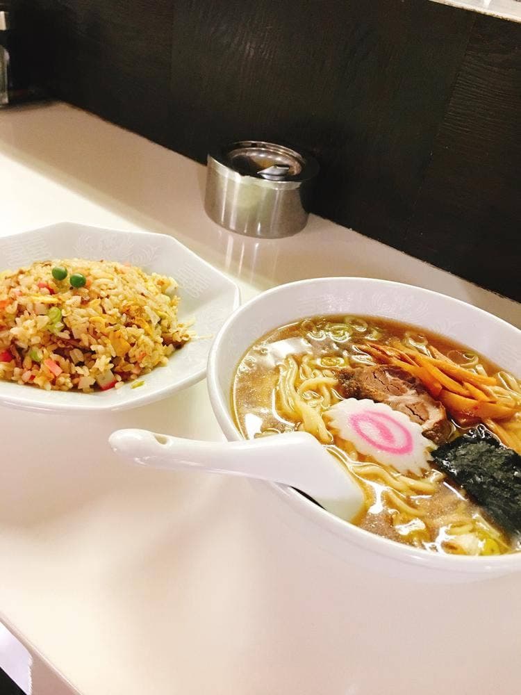 ねりや中華店