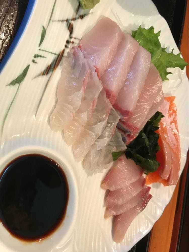 うろこ亭