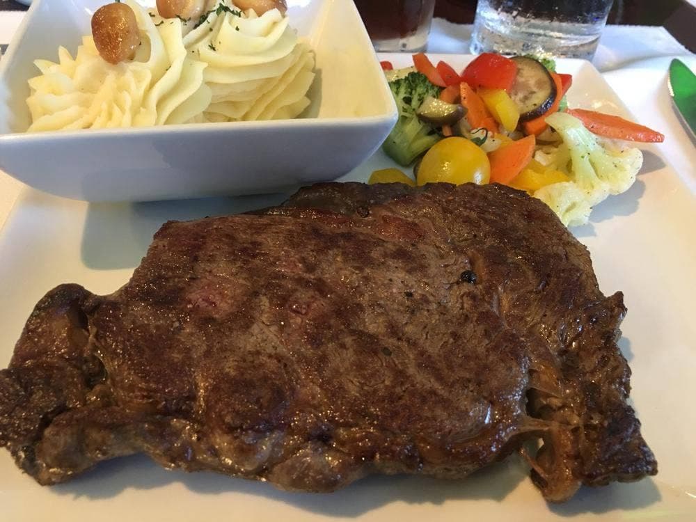 Lanai Restrant