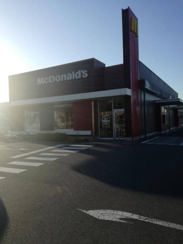 マクドナルド 姫路勝原店 - サブ画像1
