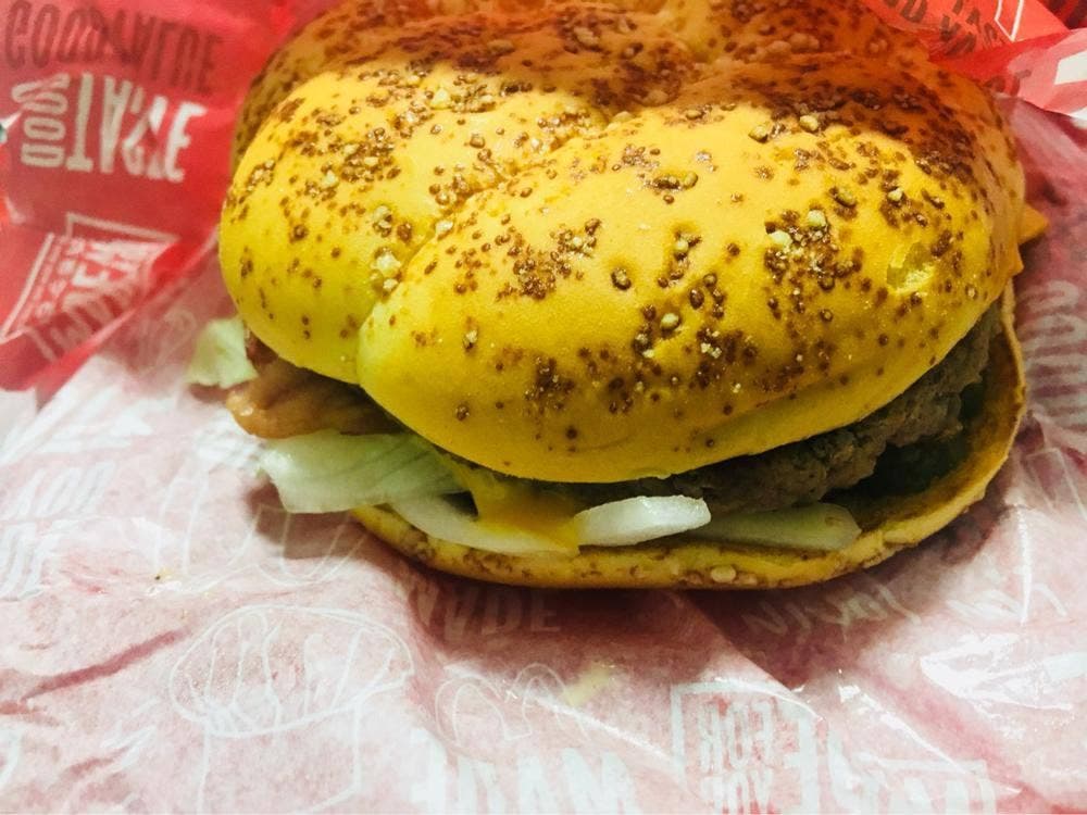マクドナルド 三宮ラウンドワン店