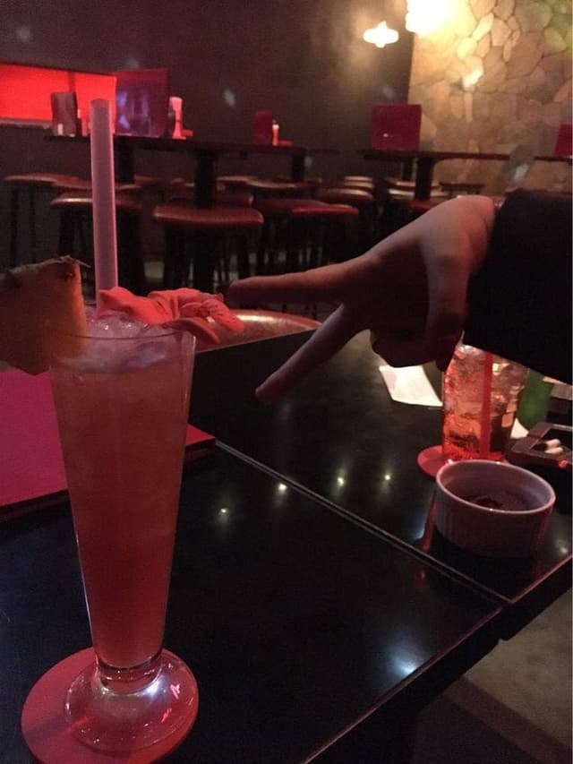 THE RED BAR - サブ画像2