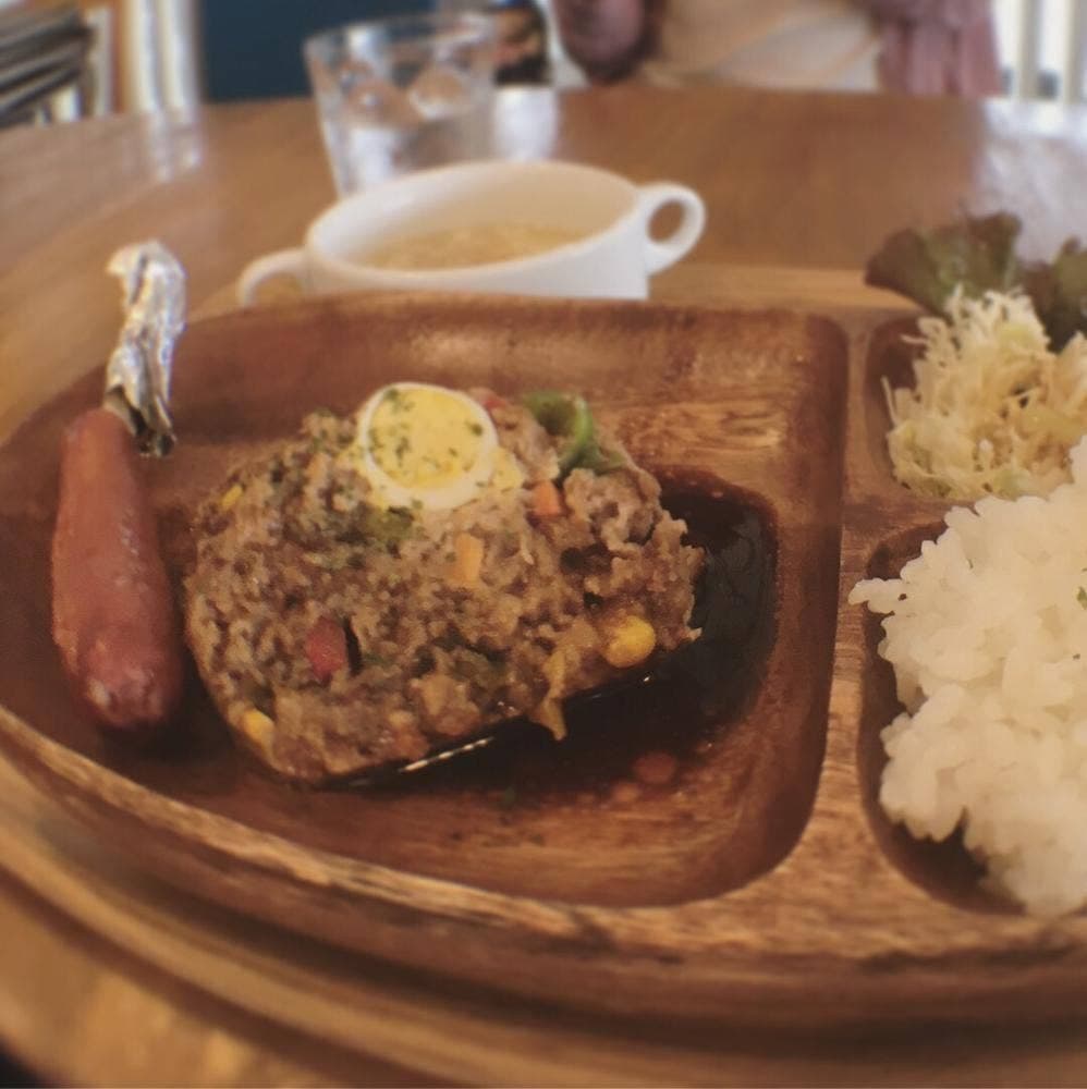 かもめ食堂
