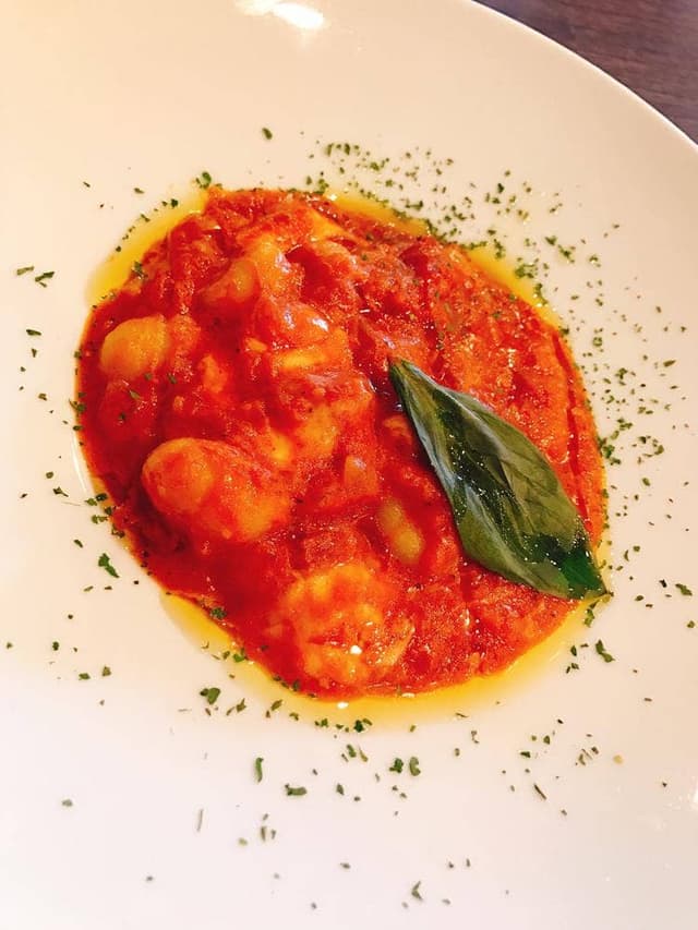PIZZERIA BAR NAPOLI 沖縄久茂地交差点本店 - サブ画像1