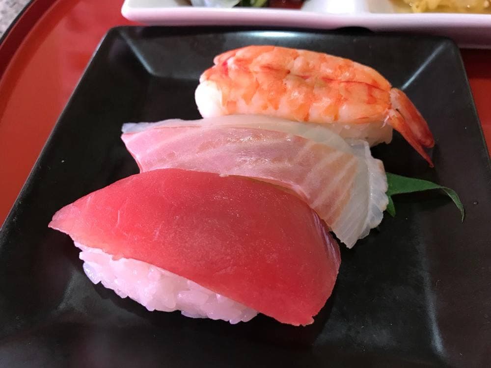 回転寿司神田川本店