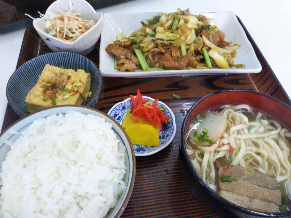食堂喜納島