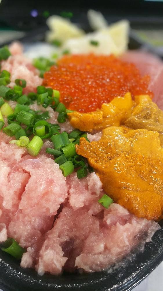 海鮮丼丸 どんぶりこ。 勇心佐賀店 - サブ画像1
