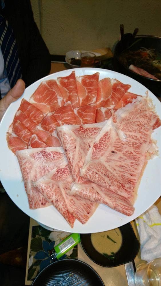 萬亭・鉄板焼・すきやき・しゃぶしゃぶ