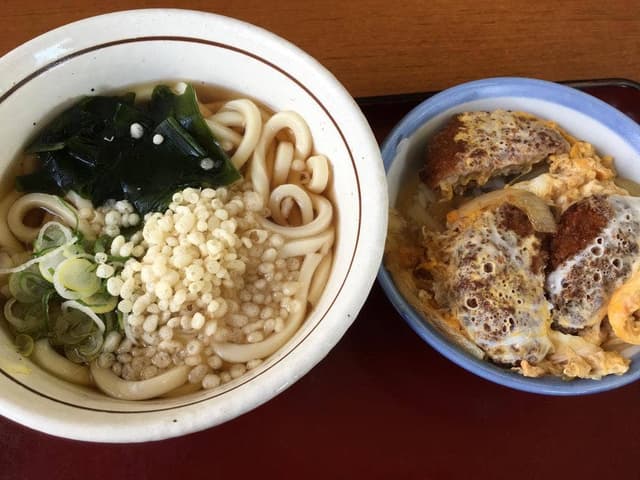 山田うどん 大間木店 - サブ画像1