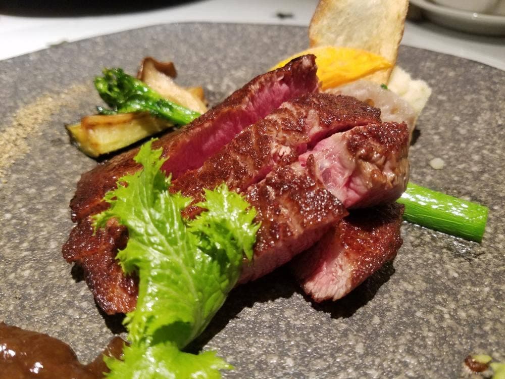 神戸牛 石釜焼ステーキ 吉らら