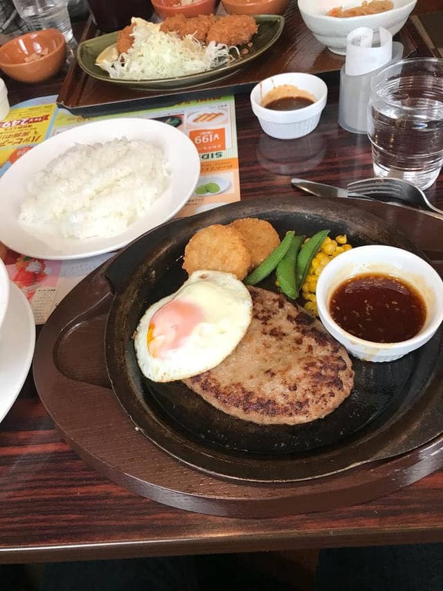 ガスト 呉店 - サブ画像1