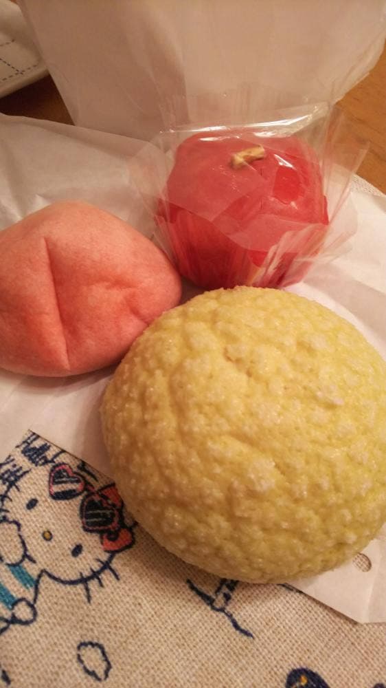 お菓子工房「焼きたてパン」