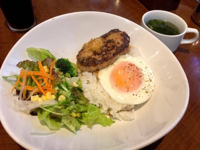 カフェ 彼女の家 納屋店 - サブ画像1