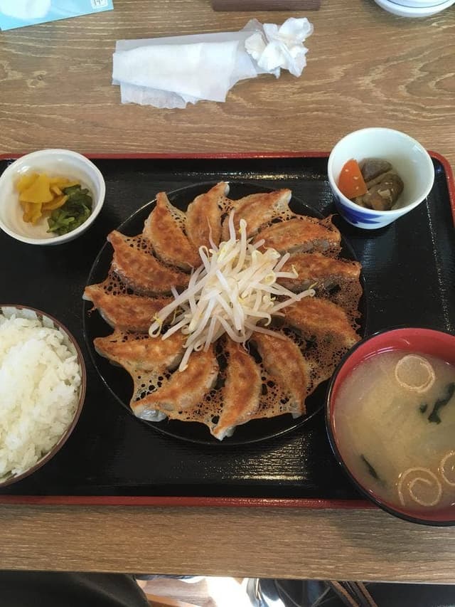 餃子工房 ひまわり - サブ画像2