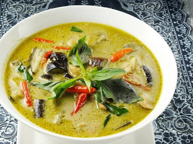 タイ料理レストラン ティーチャバ - サブ画像3
