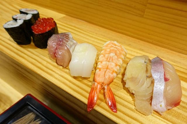 寿司 しのだ - サブ画像3