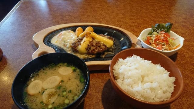 びっくりドンキー 安積店 - サブ画像2