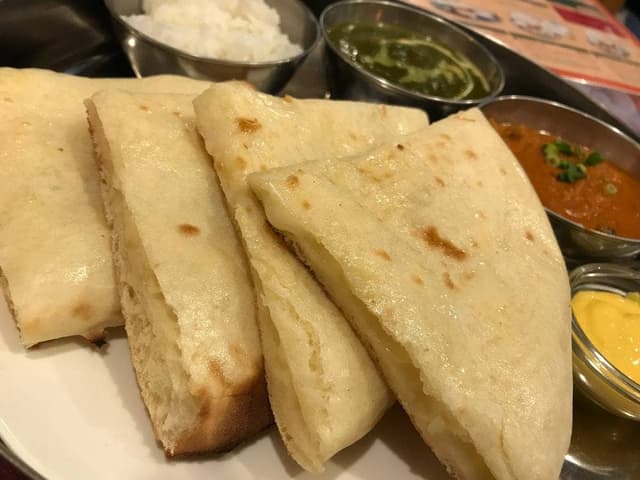 ネパール・インド料理 ロータスダイニング - サブ画像1