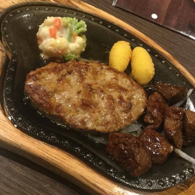 びっくりドンキー アメリカ村店 - サブ画像3