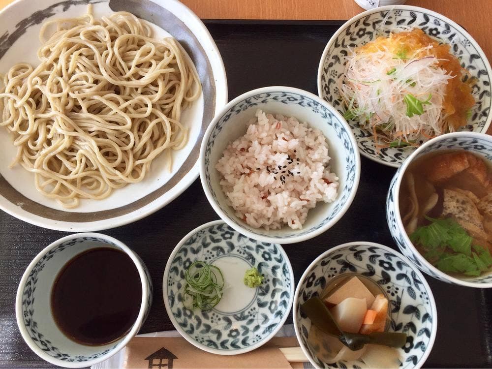 そばつる徳&パンカフェJuJu