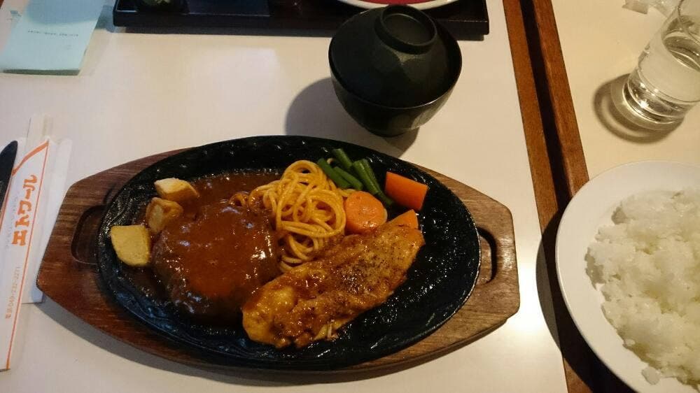 ファミリーレストラン エトワール