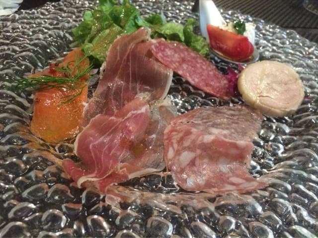 藁焼き肉バル さくら町バール - サブ画像1
