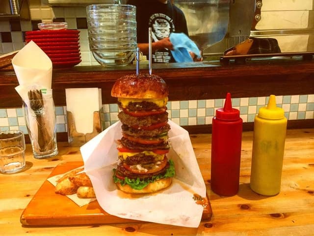 ハイファイブ バーガーズ - サブ画像1