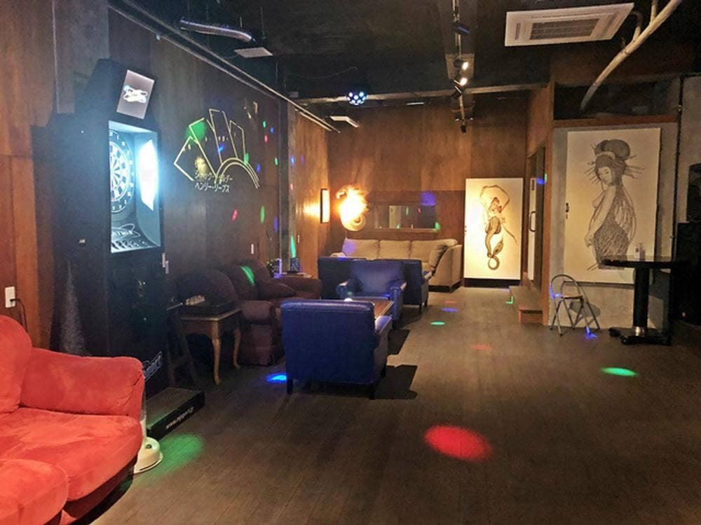 RJ's Social